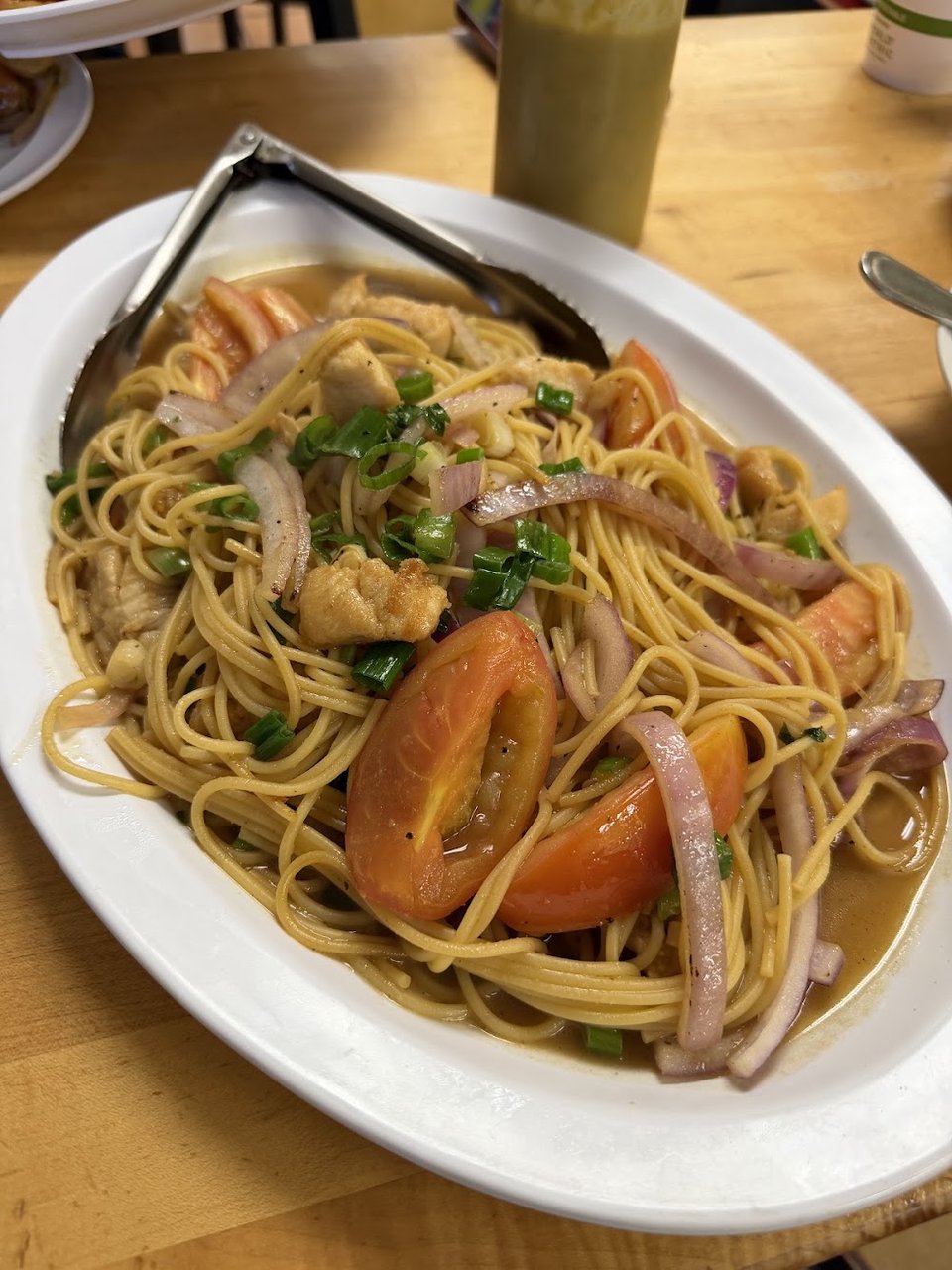 Noodles with Chicken Tomato and Onions